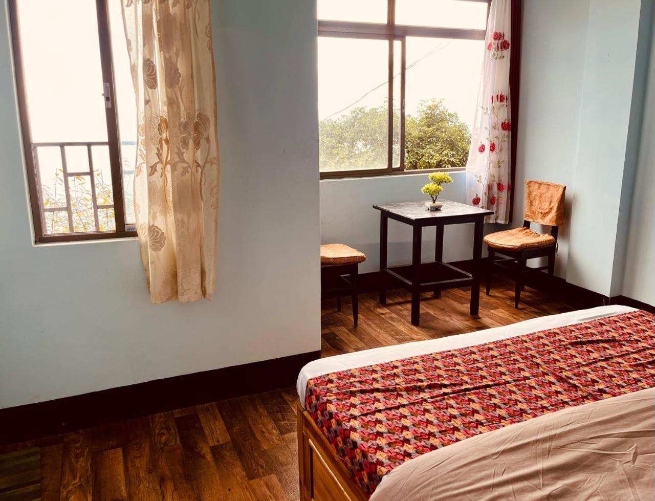 Forest Lodge - 80 Mts From Mall Road Darjeeling  Exterior photo