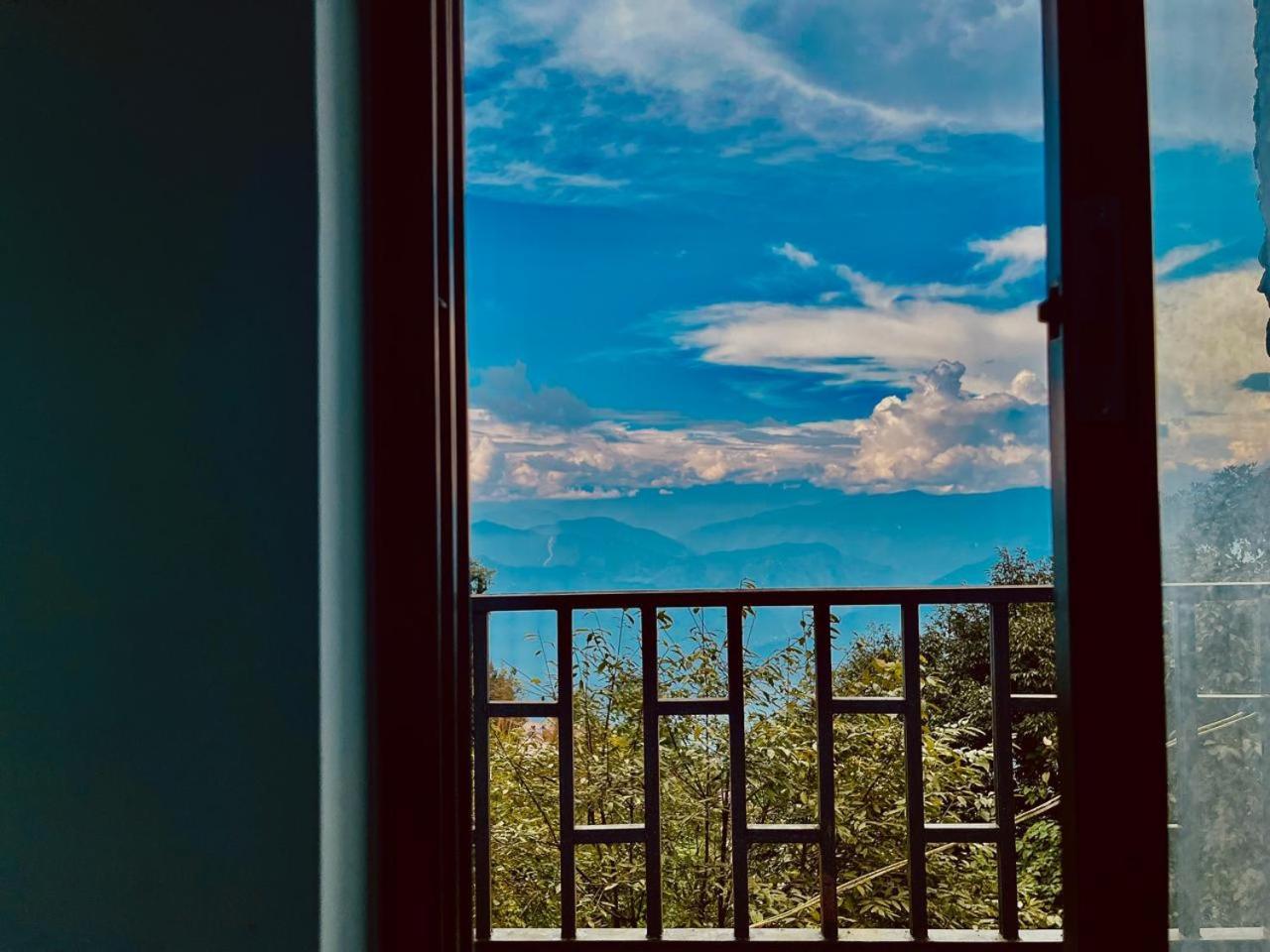 Forest Lodge - 80 Mts From Mall Road Darjeeling  Exterior photo